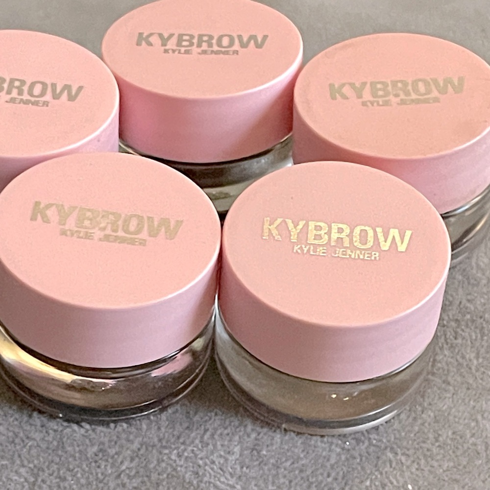 All sold out! Sorry!:( KYBROW by Kylie Cosmetics